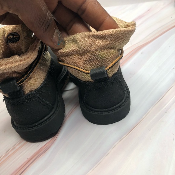 Timberland Boots for toddler ( Size 5) - Picture 5 of 8